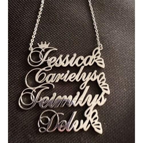 Personalized Custom Corwn Butterfly With 4 Names Necklace Family Nameplate Jewelry Stainless Steel Letter Necklace Mom Baby Gift