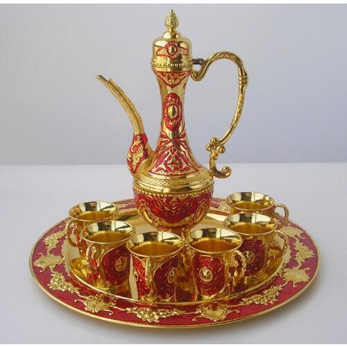 8 PCS/set alloy metal gold red wine set kitchen dining bar 6 wine cups 1 jar 1 tray vinho embossed carved home decoration 319D