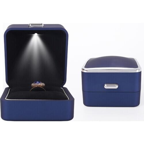 New Female LED Wedding Ring Jewelry Box For Women Earring Pendent Jewellery Holder 3 Color Available For Lover Engagement Gift