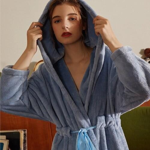 TOMOE GOZEN Women's Warm Robes