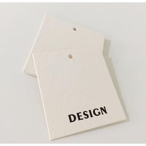 Customized 600g Embossed Logo 6x7cm Clothing Hangtags For Garment