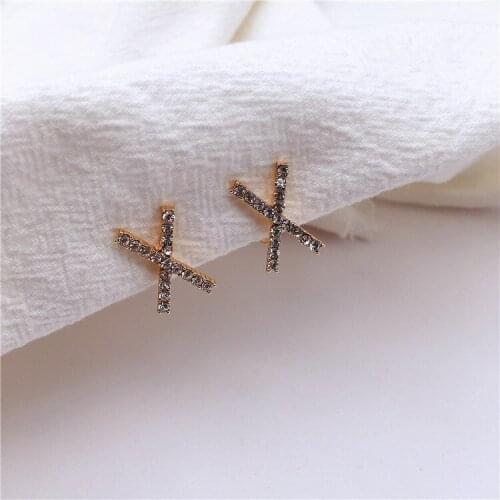 Ear clip minimalist temperament cross-set diamond earrings no ear hole cold wind slightly set X letter earring earrings