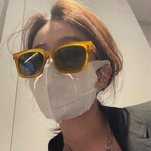 Rivet Square Frame Sunglasses Men Women Gray Blue Lens UV400 Protection Eyewear Fashion Design Gafas De Sol