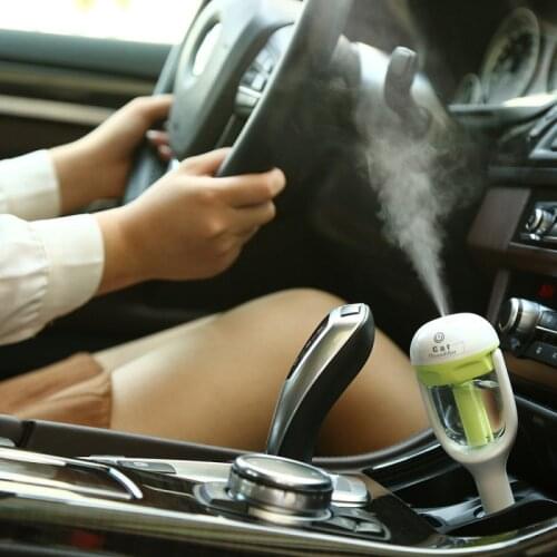 Portable Mini Car Aromatherapy USB Auto Charger Humidifier Air Purifier Off Sprayer Add Water Essential Oil Fragrance Diffuser