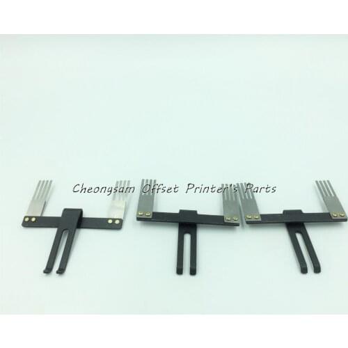 3PCS M3.028.824S Separator Finger Cpl For XL75 CD74 Machine Heidelberg Offset Printing Machinery Parts M3.028.824