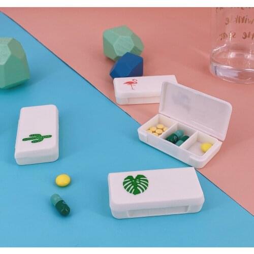 Mini Organizer Case 3 Grids Pill Box Tablet Flamingo Cactus Leaf Pill Case Dispenser Medicine Boxes Dispensing Medical Kit