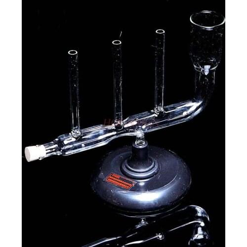 Demonstrator of the relationship between fluid flow velocity and pressure