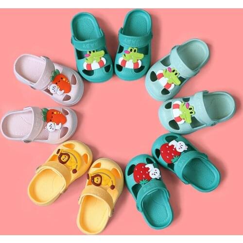 Skywheel Children's Clogs