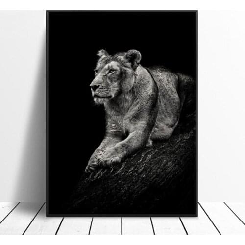 Black and white Lioness Canvas Painting Wall Art Pictures Prints Home Decor Wall Poster Decoration for living Room