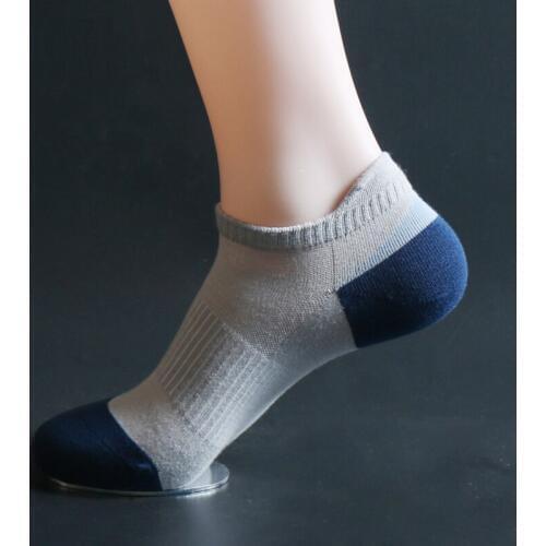 4 Pairs/Lot Natural Bamboo Fiber Contrast Color Mens Thin Socks Male Slim Cool Meias Homme Moisture Wicking Tube Sneaker Sox