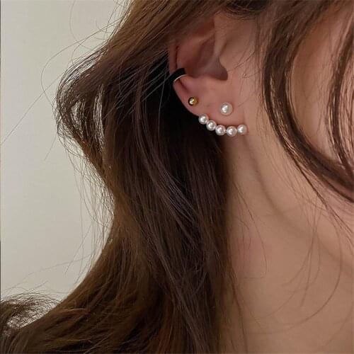 Fashion 2021 Chic Imitation Pearl Geometric Fan Shaped Elegant Stud Earrings for Women Girls Jewelry Party Asseccoires