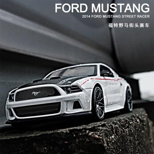 Maisto 1:24 2014 Ford Mustang simulation alloy car model simulation car decoration collection gift toy