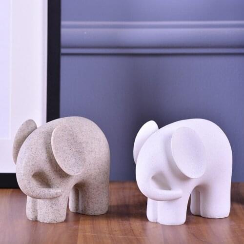 Cute Animal European Style Long-nosed Elephant Resin Ornaments Desktop Feng Shui Ornaments Paperweight Home Decor Christmas Gift