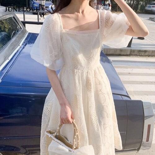 Midi Dress Womens Summer 2021 New French Vintage Casual Fairy Dress Female Puff Sleeve Lace Sexy Party One-pice Dress Korean