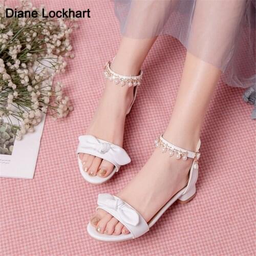 2021 New Sweet Low heel Girl Sandals Fashion Beaded Bow Buckle Shoes Women Summer elegant Designer Sandalias de mujer White Pink