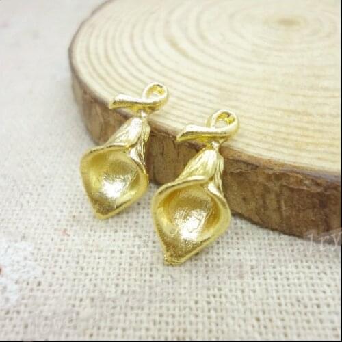 30 pcs Charms Flower Pendant Gold color Zinc Alloy Fit Bracelet Necklace DIY Metal Jewelry Findings