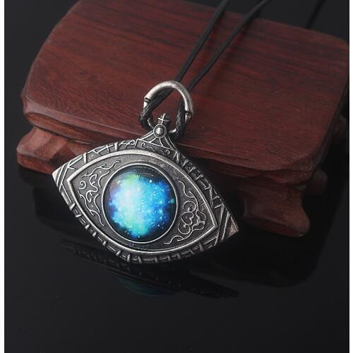 New Game Bloodborne Cosmic Eye Necklace Hunter Heal The Church Badge Necklace For Women Men Cosplay Jewelry Gift