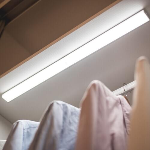 LED Closet Light Under Cabinet Lights USB Charging Motion Sensor Mirror Light for Kitchen Bathroom Night Lights Bedroom Wardrobe