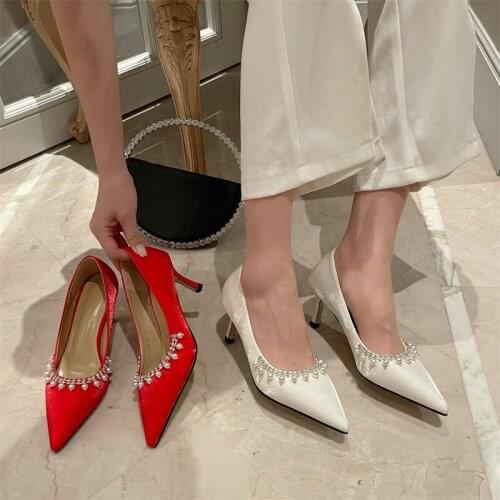New Silk Womens Wedding Shoes Rhinestone Pearls Ladies High Heel Pumps Slip On Pointed Toe White Red Bridal Party Dress Luxury