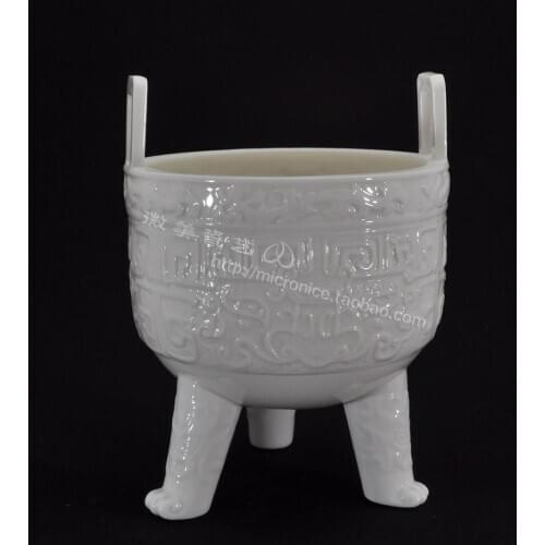 The word embossed white porcelain censer in white lotus incense Home Furnishing decorative ceramic Buddhist activities