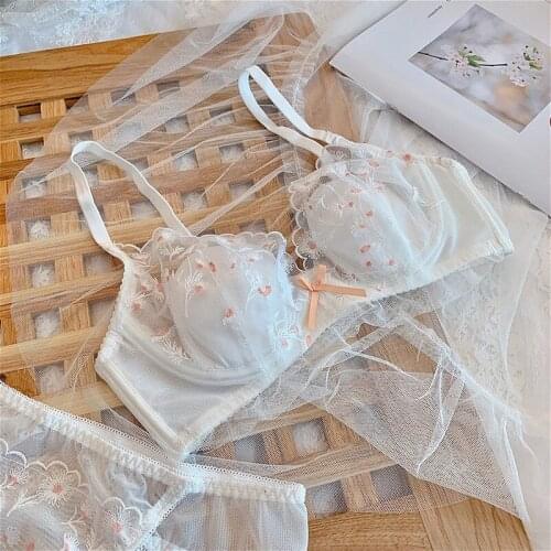 Ultra Thin Crystal Cup French Underwear Set Womens Sexy Small Bra Gathered Embroidery Lace Non Steel Ring Bra