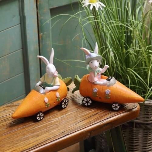 2 pieces/set)Resin Bunny Rabbit Couple Driving Carrot Car Garden Animals Decoration Out Door