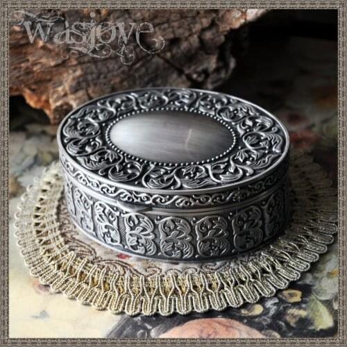 Antique tin alloy circular storage box jewelry box princess storage box Gifts. Valentines Day, birthdays Wholesale