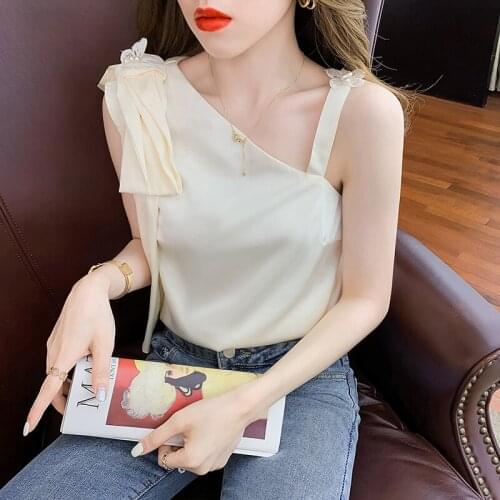 Fashion Women Clothing Summer Irregular Camis Shirts Skew Collar Sleeveless One Shoulder Blouse Women Beading Bow Tassel Blouses