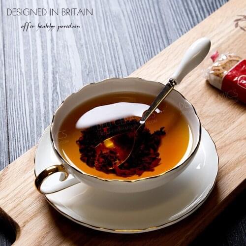 Wave ceramic coffee cup and saucer set European style drawing Phnom Penh flower tea cup set black tea couple gift