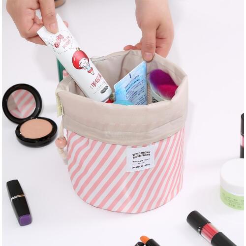 New Arrivel Flamingo Cosmetic Bag Sweet Style Women Necessaire Makeup Bag Travel Waterproof Portable Make Up Bag Toiletry Kits