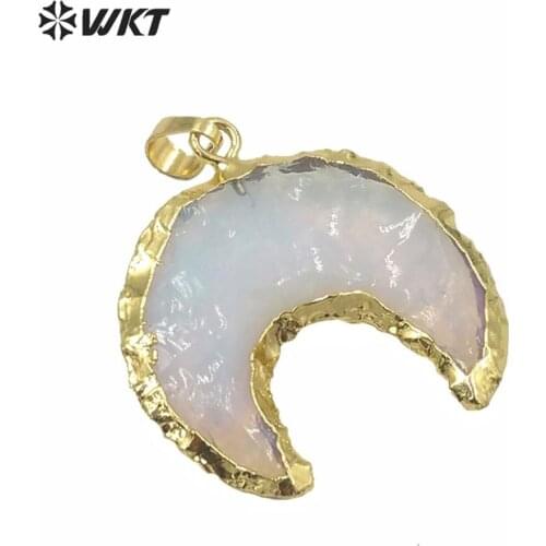 WT-P1611 Wholesale new hammer opal raw stone pendant gold trim natural opal crescent horn necklace pendant for women