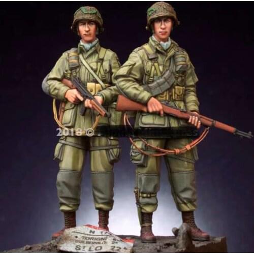 Two resin soldiers of the US Army in the Vietnam War 1:35