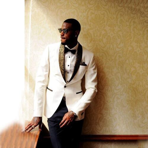 2018 NEW Brand Golden Shawl Lapel Slim Fit Men Suits for Wedding Handsome Groom Tuxedos White Men Suits with Black Pants 2 Piece