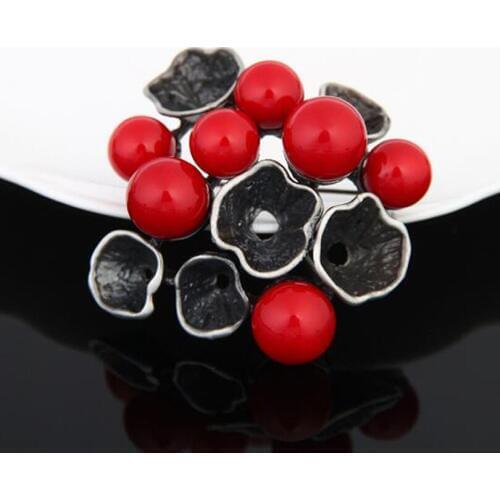 Brooches for Women 2017 Vintage Multicolor Imitation Pearls Brooch Geometric Irregular Flower Collar Shirt Badge Jewelry XZ283