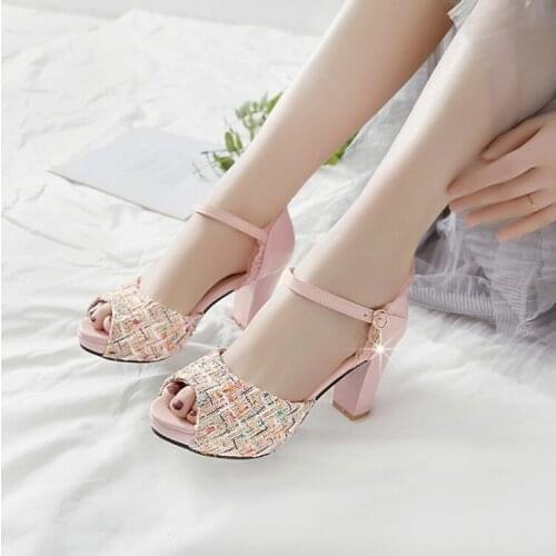 Summer The New Comfortable Womens Sandals Buckle Womens shoes Big size 32-43 High heels Heel 8cm Selling black Pink white