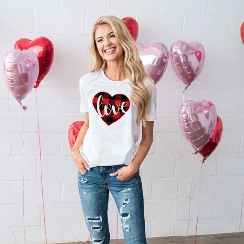 Plaid Love Heart Graphic Tee Summer Fashion O-Neck Short Sleeve Tee Shirt Casual Heart Love Printed T-shirt Tops Valentine Gift