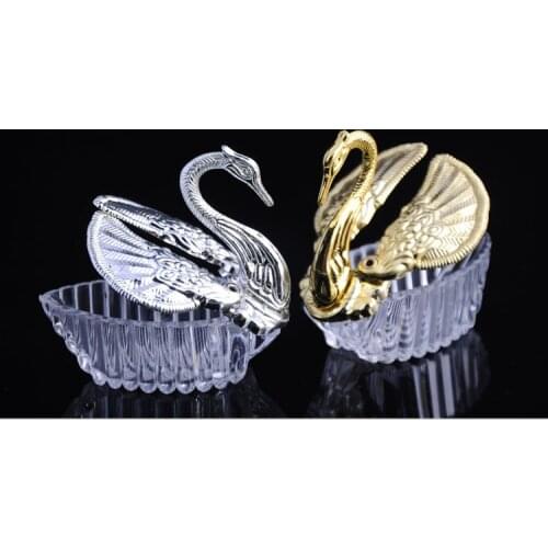 120pcs European Style Food Grade Plastic Swan Shape Candy Box Wedding Gift Box Wedding Favors Holders W9983