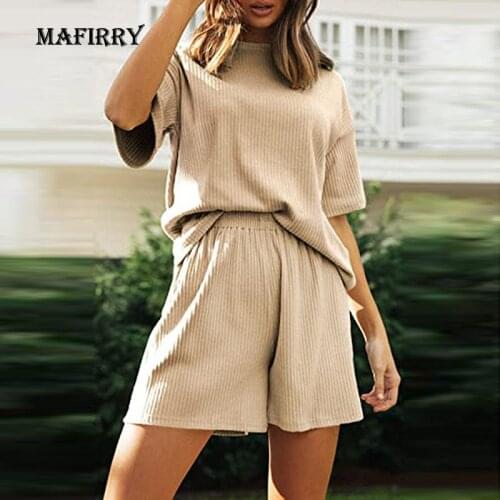2021 Women Short Pullover Top Shorts Homewear Sets Summer O-Neck Elastic Waist Ladies Sleepwear Loose Streetwear Solid Pajamas