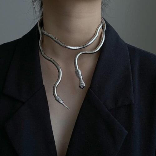 Hangzhi personality hip hop simple temperament dark style random opening snake design women necklace collar