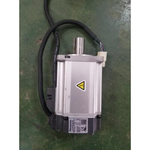 MHMD042S1S servo motor , used in good condition . 85% appearance new , good working , free shipping