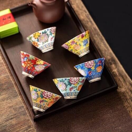 Jingdezhen Enamel Color Ceramic Kung Fu Master Cup Creative Tea Cup Household Porcelain Small Tea Bowl Tea Set Office Drinkware