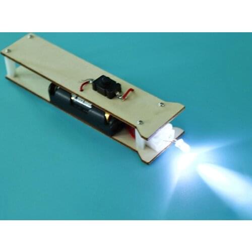 DIY Wooden Flashlight Simple Scientific Experiment Model Kit Kids Novelty Puzzle Toy STEM Educational Games Toy for Boy Girl