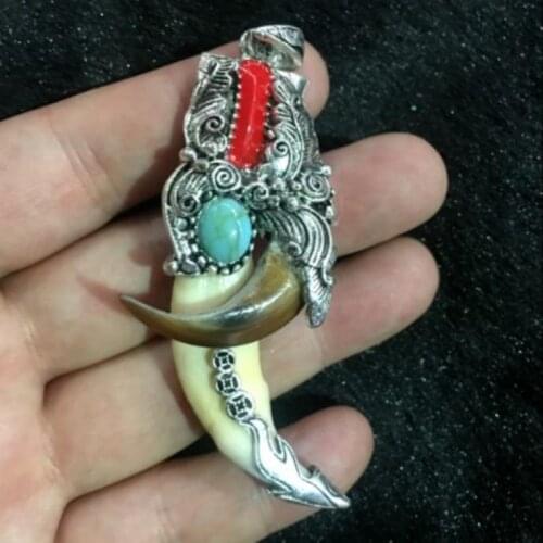 Tibetan antiques Wolfs teeth Bear claw Tibetan silver mosaic turquoise amulet