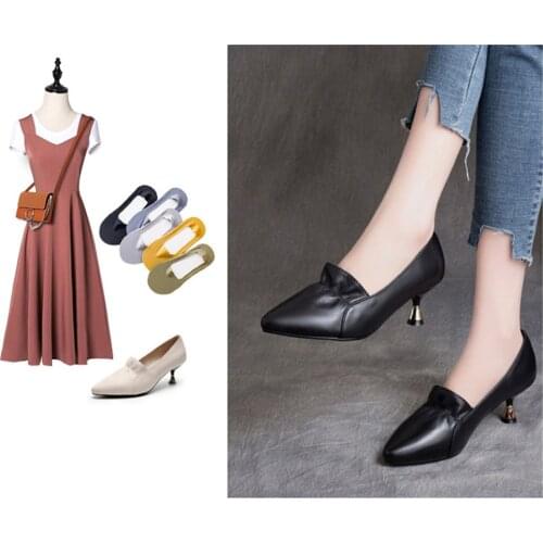 Ice Silk Womens Socks Ladies Summer Thin Sock Slippers Silicone Antiskid Ice Silk Socks Seamless Invisible Women Boat Socks