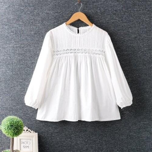 Lamtrip Retro Daisy Lace Patchwork O-Neck Long Sleeve Cotton Doll Shirt Women Top 2021 Summer