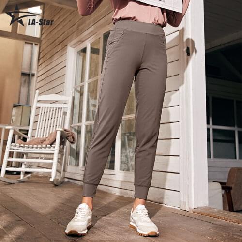 Womens Double Layer Jogger Sweatpants with Zipper Pockets Warm Stretchy Comfy Lounge Pants Elastic Waist(Inseam: 28 inches)