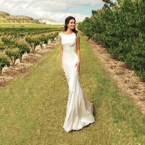 UZN Mermaid Wedding Dress Scoop Neckline Cap Sleeves Lace Appliques Bridal Gowns Sexy Backless Brides Dress Custom Made