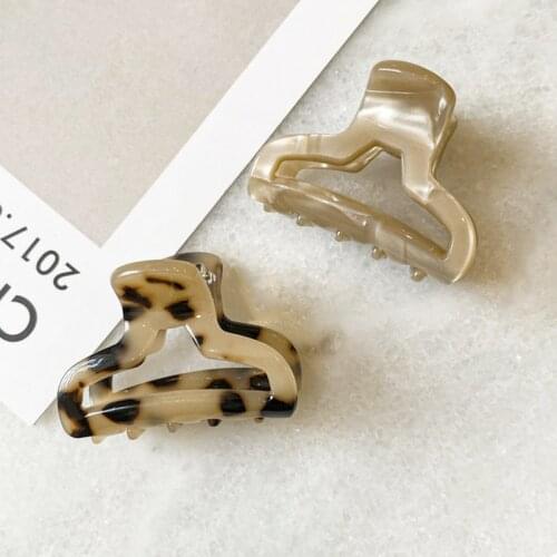 Fashion Hair Clips for Women Claw Clip Elegant Hollow Out Acetate Hair Clip Crab for Hair Girls Hair Accessories Hair Claw New
