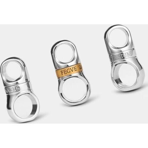 Real Titanium Men Spin 360 Degree Rotation Key Ring Luxury Car Key chain Horseshoe Buckle Chain Creativity Gift Wholesale