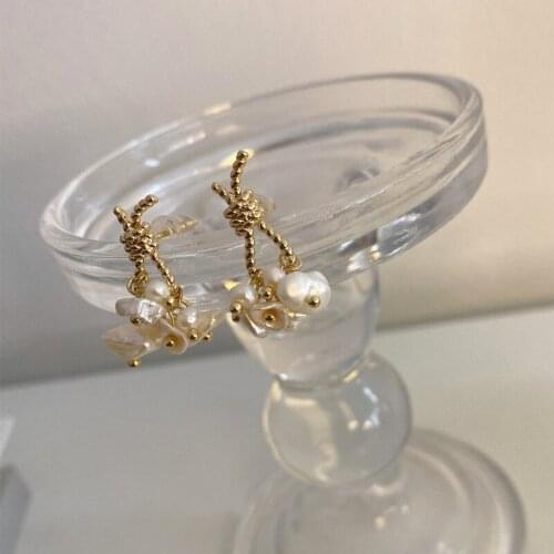 ZDMXJL 2021 New Fashion Womens Earrings Fine Simple Pearl Earrings For Women Girl Brides Wedding Party Jewelry Gifts Wholesale